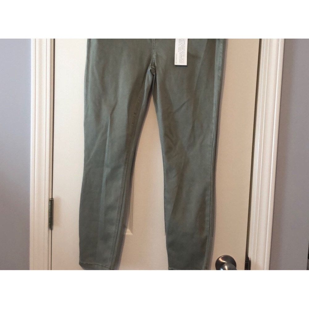 🆕 Level 99 Rosette Skinny Crop Jeans 8 (29)